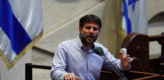 בצלאל סמוטריץ