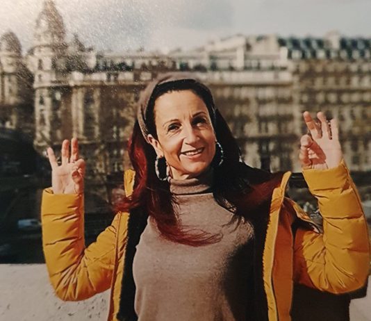 מגילת אסתר | מוא"ז שומרון הדפיסה 11,000 מגילות עם איוריה של אסתר הורגן ז"ל אסתר הורגן