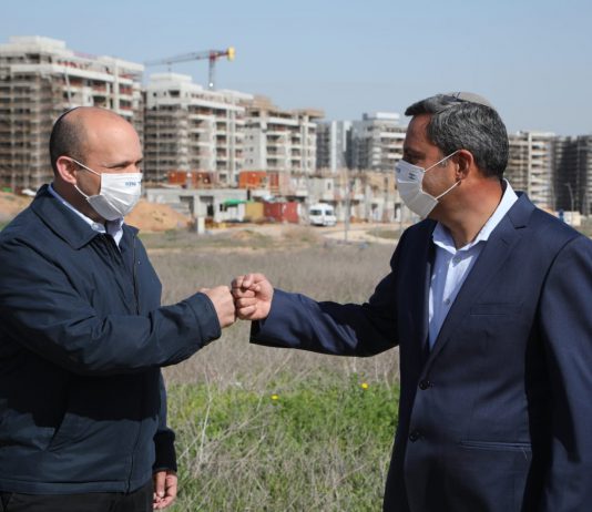 מצטרף נוסף לנפתלי בנט: ראש עיריית שדרות, אלון דוידי