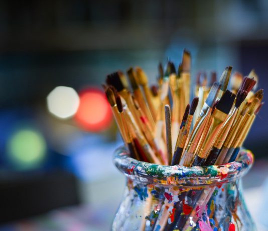 ציורים אבסטרקטיים – מה כל כך מיוחד בהם? ציורים אבסטרקטיים