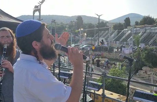 הכנות להילולה במירון