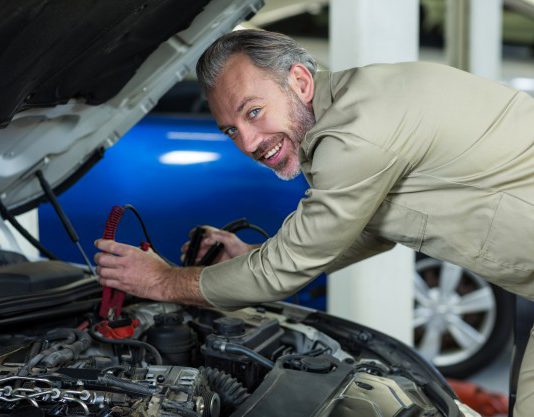 4 עובדות מעניינות על התאמת מצבר לרכב החלפת מצבר