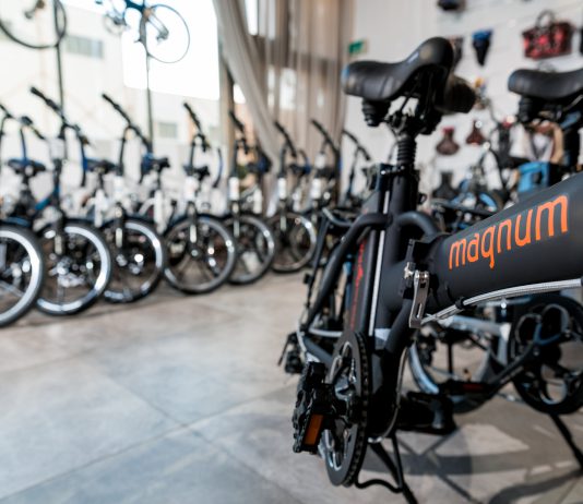 ציוד לאופניים חשמליים