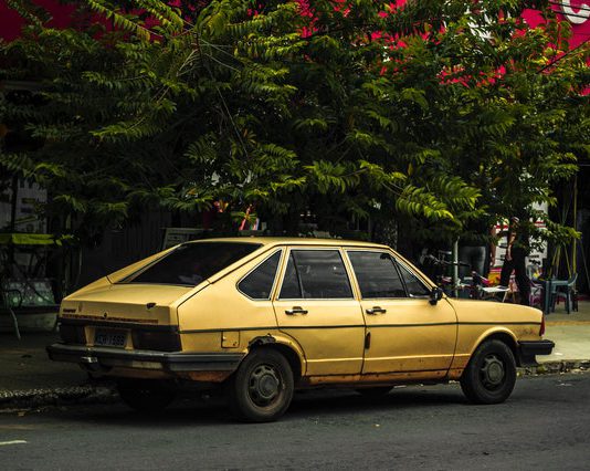 מכירת רכב לפירוק – מתי זה הצעד הנכון?