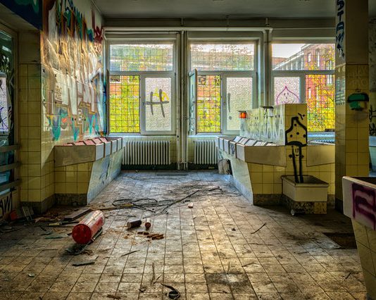 פינוי דירות מקצועי – מתי זה נחוץ? בית מוזנח