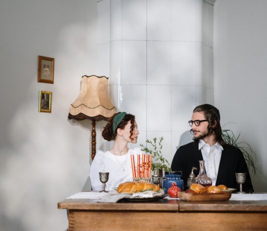 נעים מאוד – אשתך לעתיד