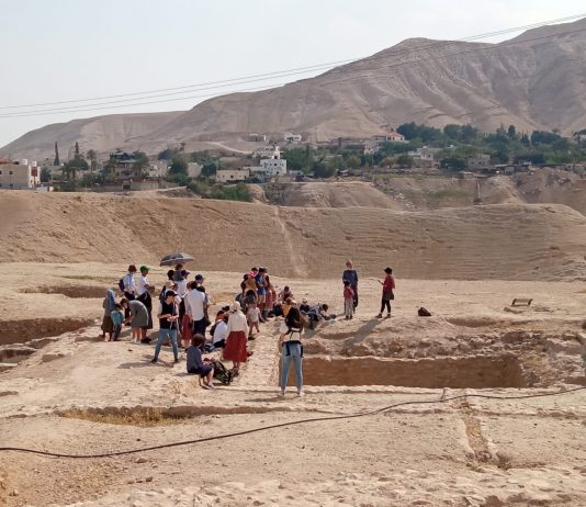 חנוכה בארמונות החשמונאים