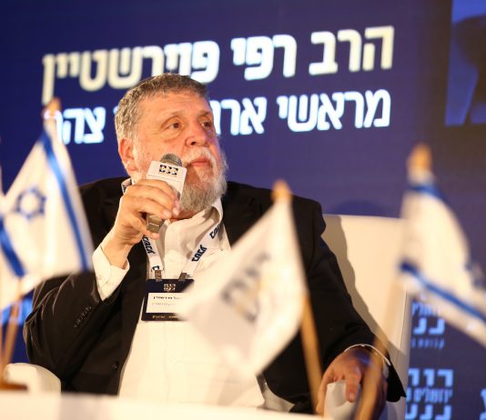 הרב פוירשטיין: "הרצון להשתיק קולות לגיטימיים הוא בלתי נסבל" הרב רפי פוירשטיין