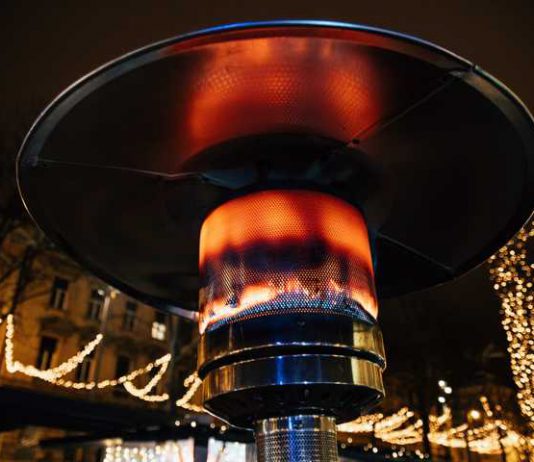 ליהנות מישיבה במרפסת גם בחורף פטריית חימום