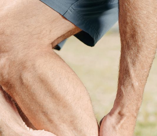 סובלים מכאבי ברכיים? 2 תרגילים להקלה מיידית ויעילה