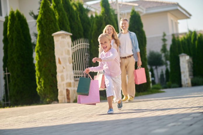 people-coming-home-from-shopping