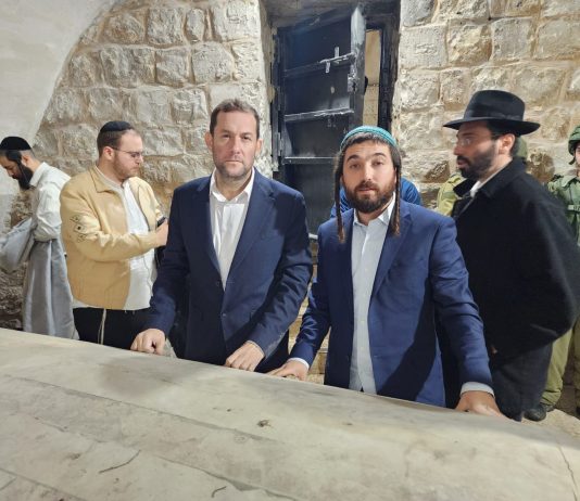 ח"כ סוכות בקבר יוסף: "כאן יתחיל התיקון של ישוב הארץ"