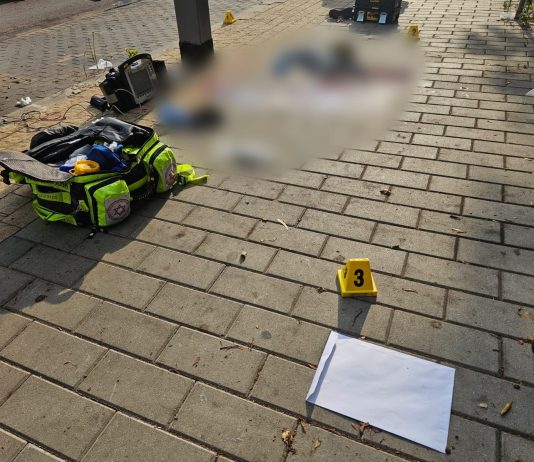 פיגוע דקירה בחולון: שני הרוגים ושניים נוספים פצועים קשה ובינוני