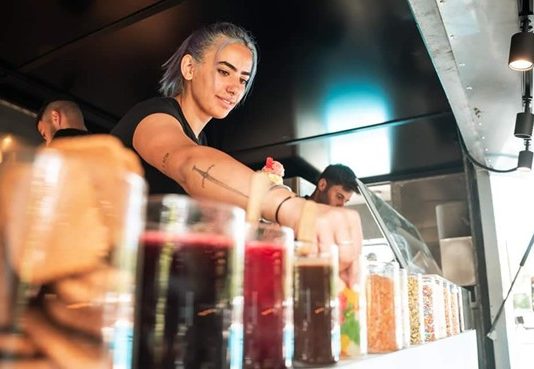 כוח אדם לאירועים שמחזיק את האירוע מהדקה הראשונה ועד האחרונה