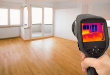 4 סימנים שקטים שיש לכם נזילה בבית מבלי שתדעו