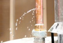 נזילה סמויה אחת יכולה לעלות 18,000 ₪ – והנזק האמיתי מתחיל כשמתעלמים