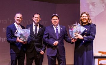 עושים היסטוריה: פרימיירה לתיאטרון השומרון נערכה במנהטן