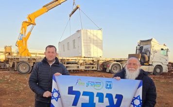 רב השומרון הרב אליקים לבנון ויוסי דגן