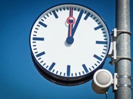 סדר בעבודה: למה יותר עסקים עוברים לניהול נוכחות דיגיטלי