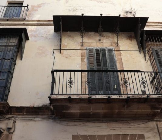 מרפסות בטון ישנות