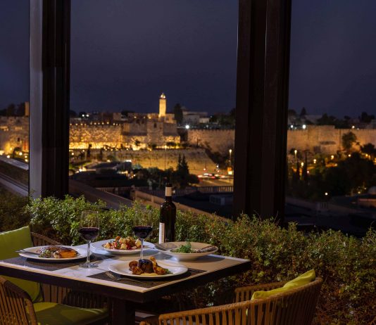 מסעדת ה-RoofTop של מלון ממילא נפתחת מחדש עם קונספט קולינרי חדש בהובלת השף איתי שלו מלון ממילא ירושלים