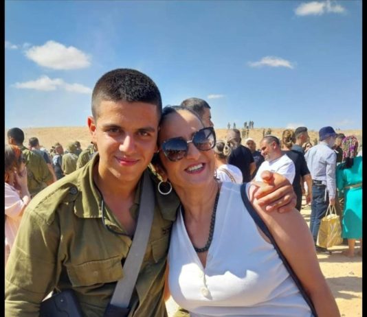 ממשיכה את דרכו של בנה החובש שנפל ברצועת עזה: מיזם החסד של אורלי לזכר בנה ליאור